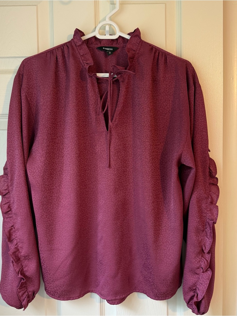 Express Reddish Purple Ruffle Tie-Neck Blouse, XS